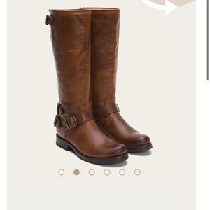 Frye Veronica Back Zip - W’s 9.5